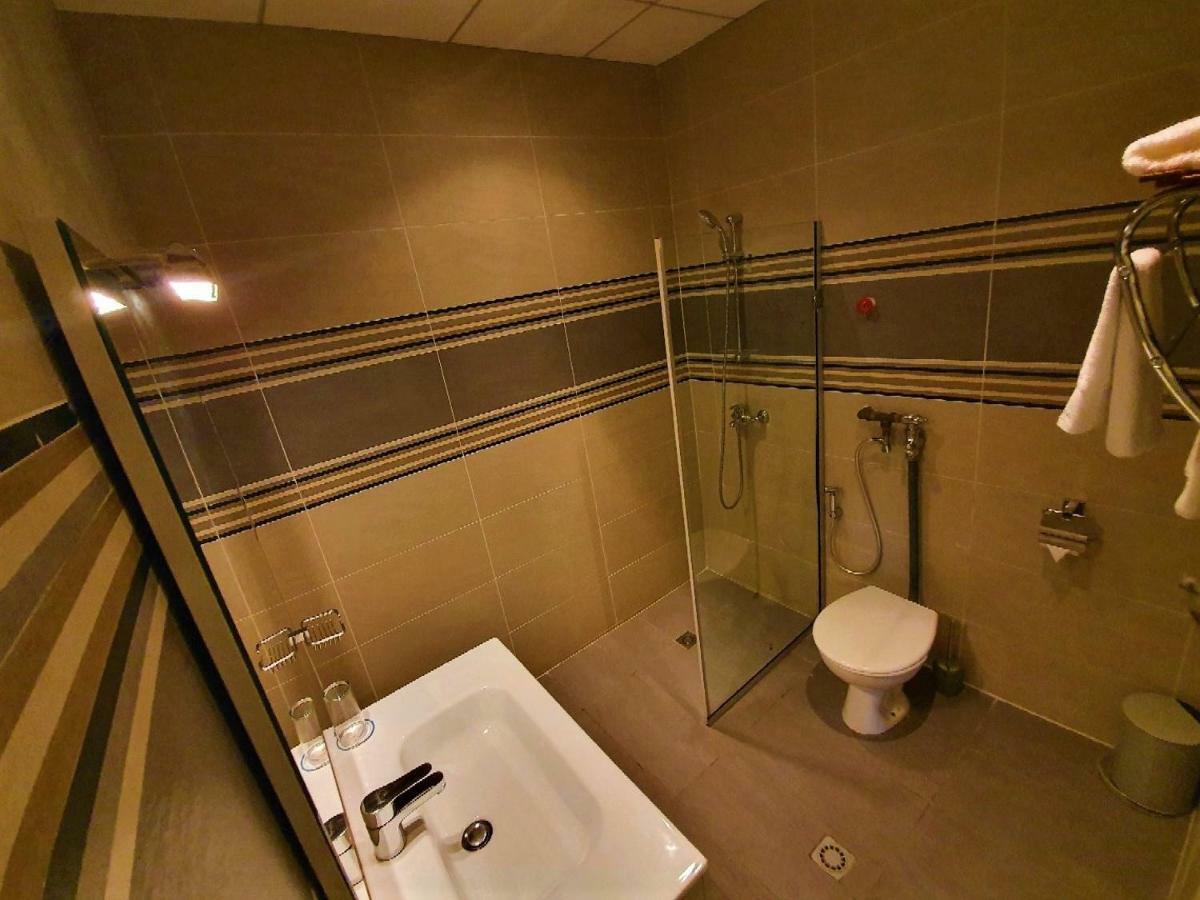 Hotel La Falaise Bonanjo Duala Zewnętrze zdjęcie